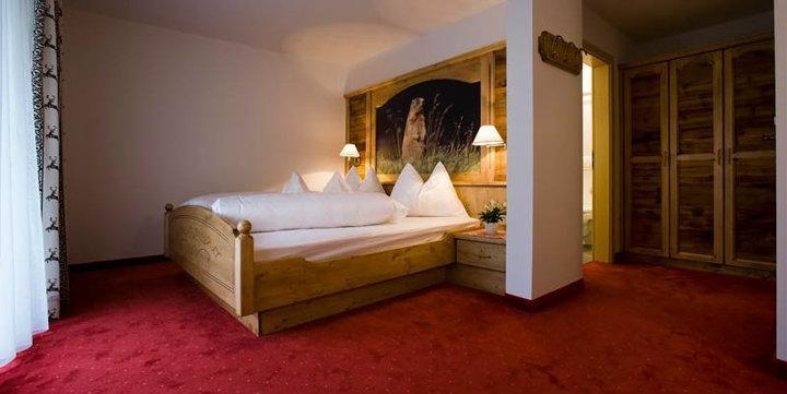 Hotel Pfandleralm San Martino In Passiria  Room photo